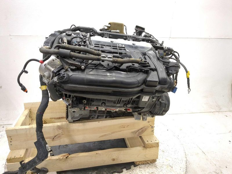 2016 Kia CADENZA (3.3L, VIN 7, 8th digit) Used Engine (Price- 6399)