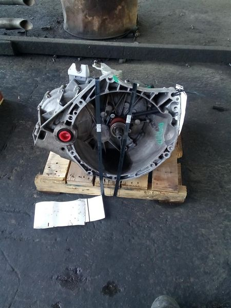 2018 Nissan SENTRA MT, 1.8L Used Transmission (Price- 1650)