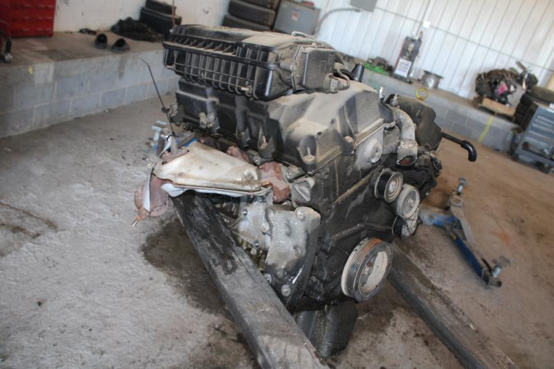2006 Dodge MAGNUM 2.7L, VIN R (8th digit) Used Engine (Price- 3606)